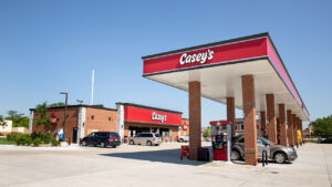 Casey’s planeja abrir 400 novas lojas nos EUA e reforça aposta em alimentos prontos