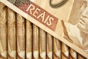 Só debêntures CDI e Tesouro Selic vencem o CDI no 1º semestre; papéis IPCA ficam para trás