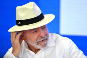 Inflação e desemprego afetam popularidade de Lula como nunca se viu desde 1996, aponta pesquisa