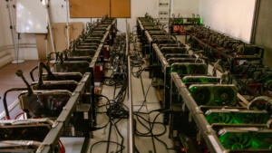 Justiça dos EUA arquiva acusação contra suposto mentor de esquema cripto de US$ 722 milhões