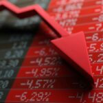 [Dificuldades e desafios] Alta do petróleo segura Ibovespa, que cai 0,20%; dólar recua a R$ 5,08 com alívio doméstico