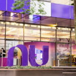 [Dificuldades e desafios] Nubank compra Banco Porto Real para garantir licença bancária e manter a marca