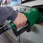 [Dificuldades e desafios] Conflito entre EUA e Irã faz gasolina nos EUA voltar a superar US$ 4 e reacende alerta para inflação global