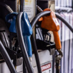 [Mercado Financeiro] MPF vai à Justiça para barrar aumento da mistura de etanol na gasolina; governo mantém cronograma