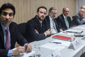 Aperto no orçamento do Banco Central acende alerta sobre segurança e expansão do Pix