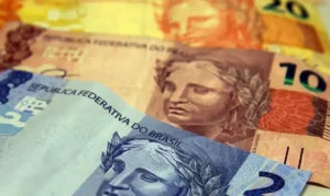 Quanto tempo leva para conquistar R$ 100 mil no Tesouro IPCA+ com aportes de R$ 500